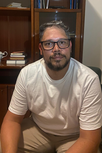 Marcelo Oliveira CRP 06/199724 Orientado pela abordagem Psicanalítica, atende crianças, adolescentes e adultos.